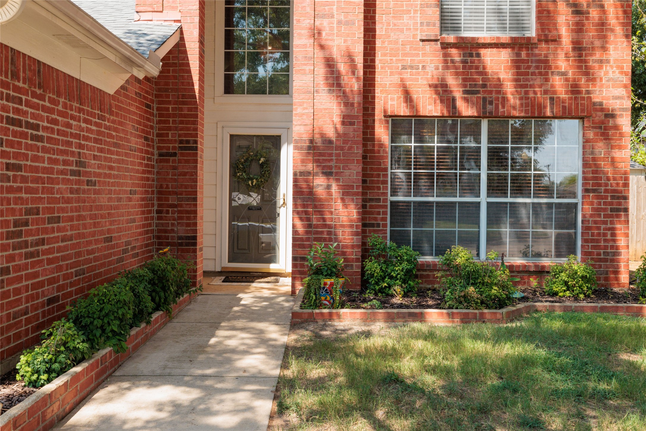 747 Cedar Leaf Circle Lake Dallas TX 75065