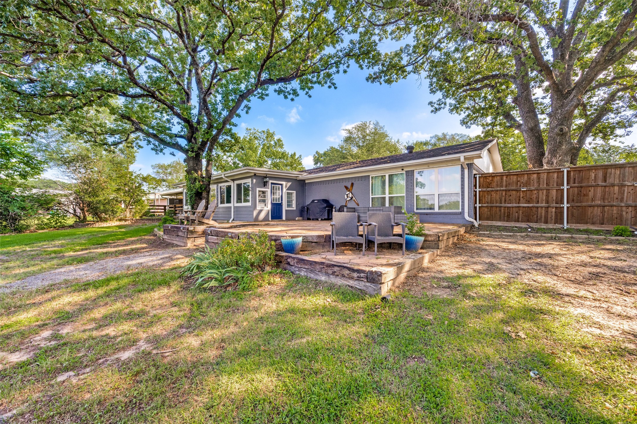 1910 Beavers Circle Bonham TX 75418