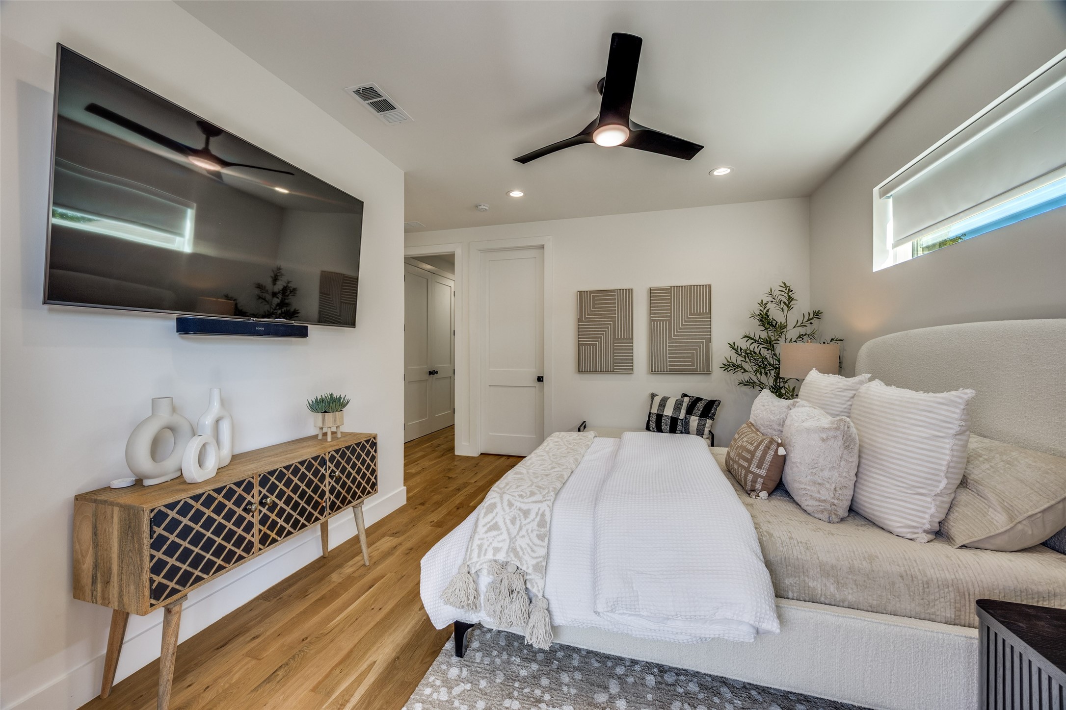 5966 Ross Avenue Dallas TX 75206