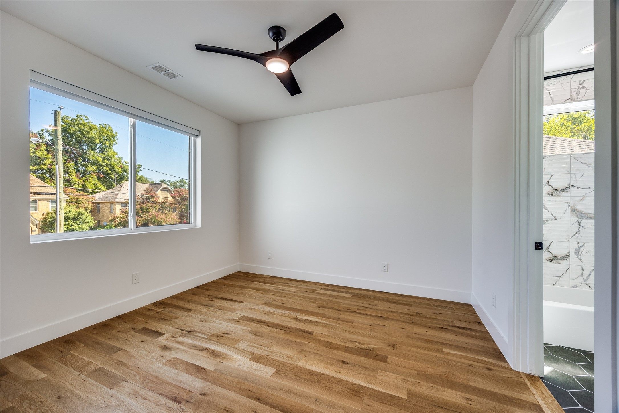 5966 Ross Avenue Dallas TX 75206