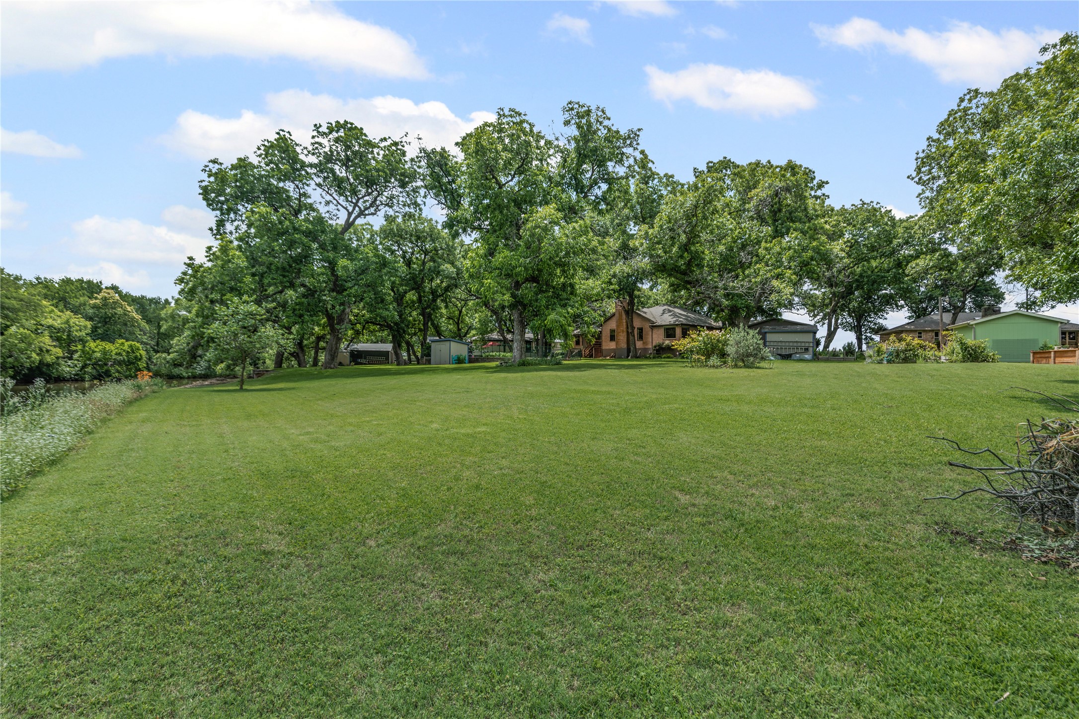 1820 Long Creek Court Granbury TX 76049