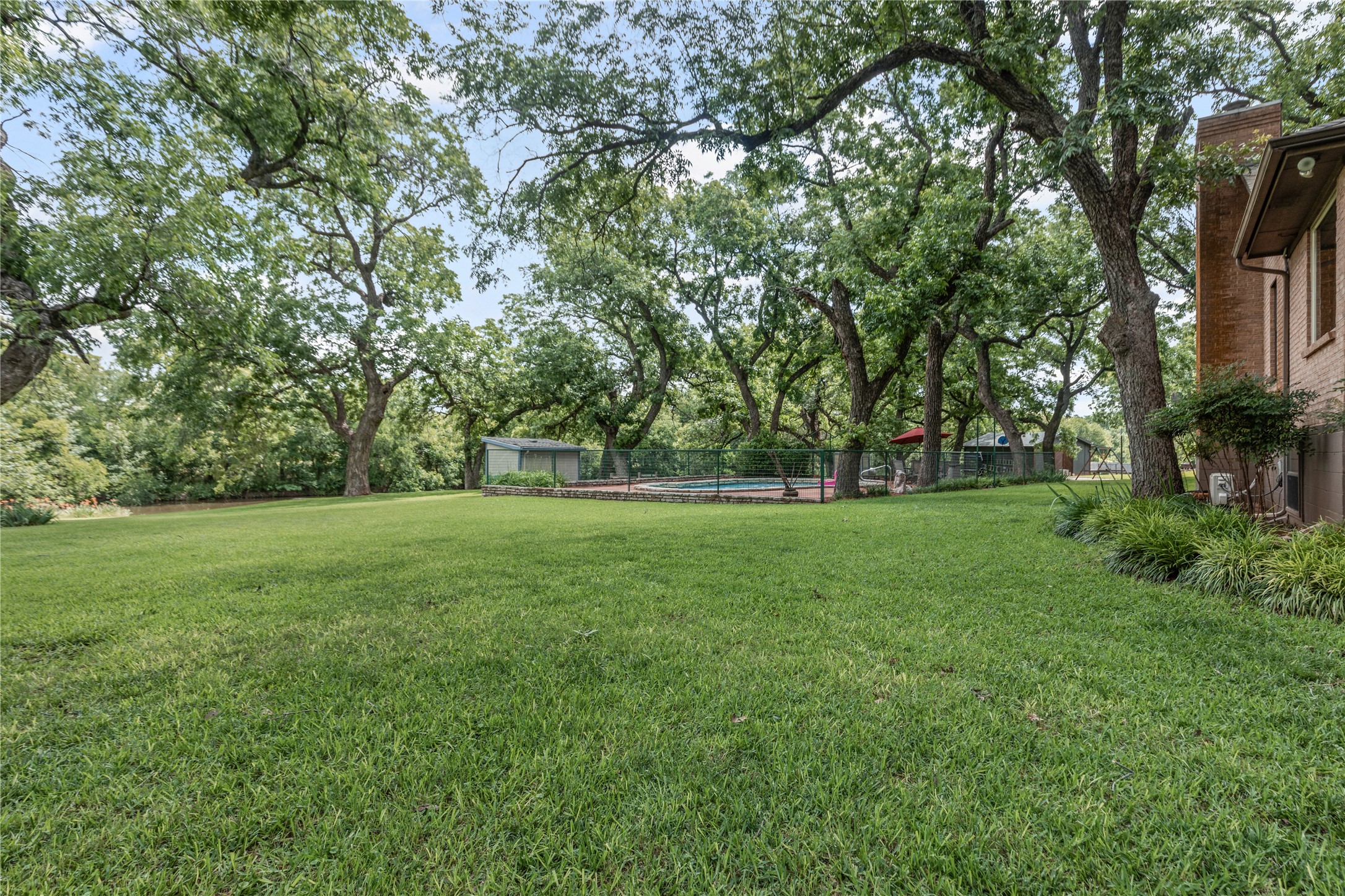 1820 Long Creek Court Granbury TX 76049
