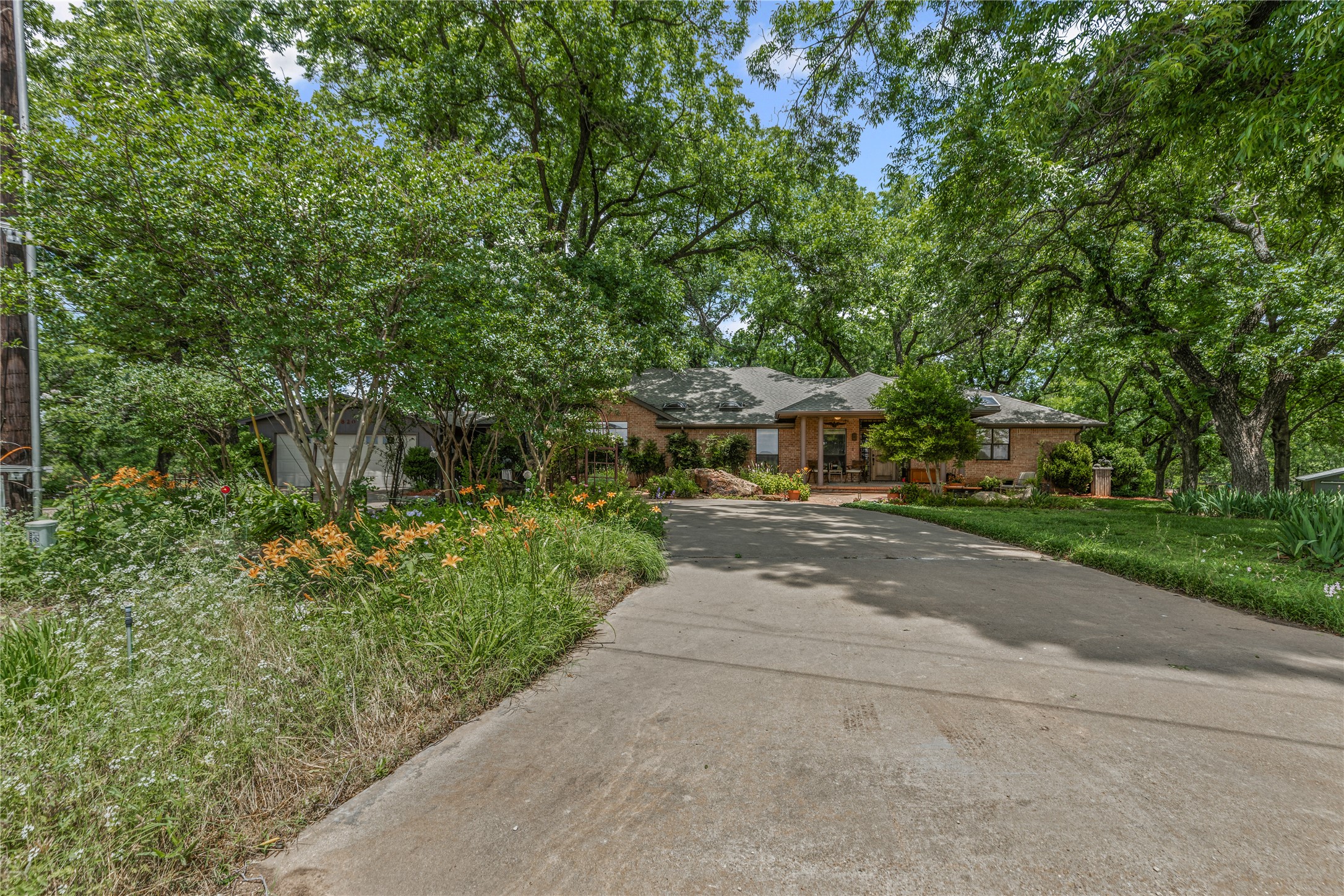 1820 Long Creek Court Granbury TX 76049