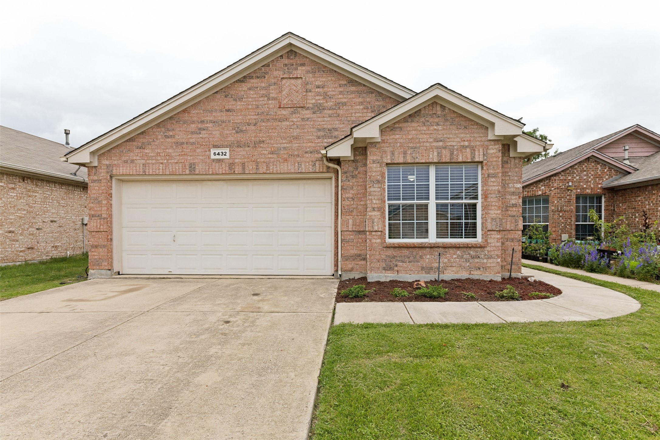 6432 Geneva Lane Fort Worth TX 76131