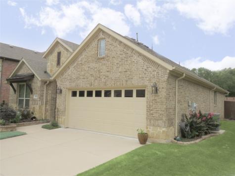 9304 Moon River Drive Arlington TX 76002