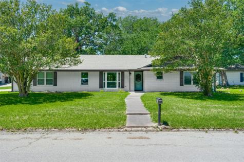3011 Tanglewood Drive Commerce TX 75428