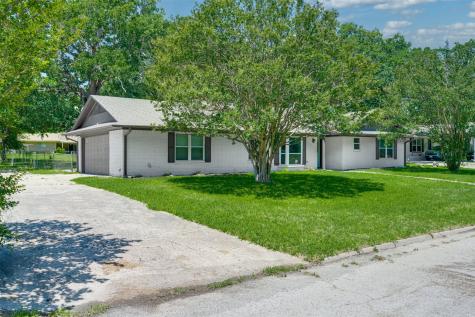 3011 Tanglewood Drive Commerce TX 75428