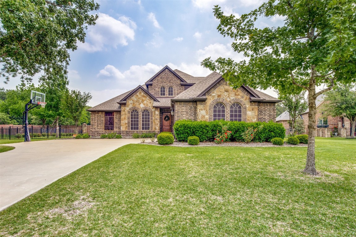 1445 Valley Crest Court Burleson TX 76028
