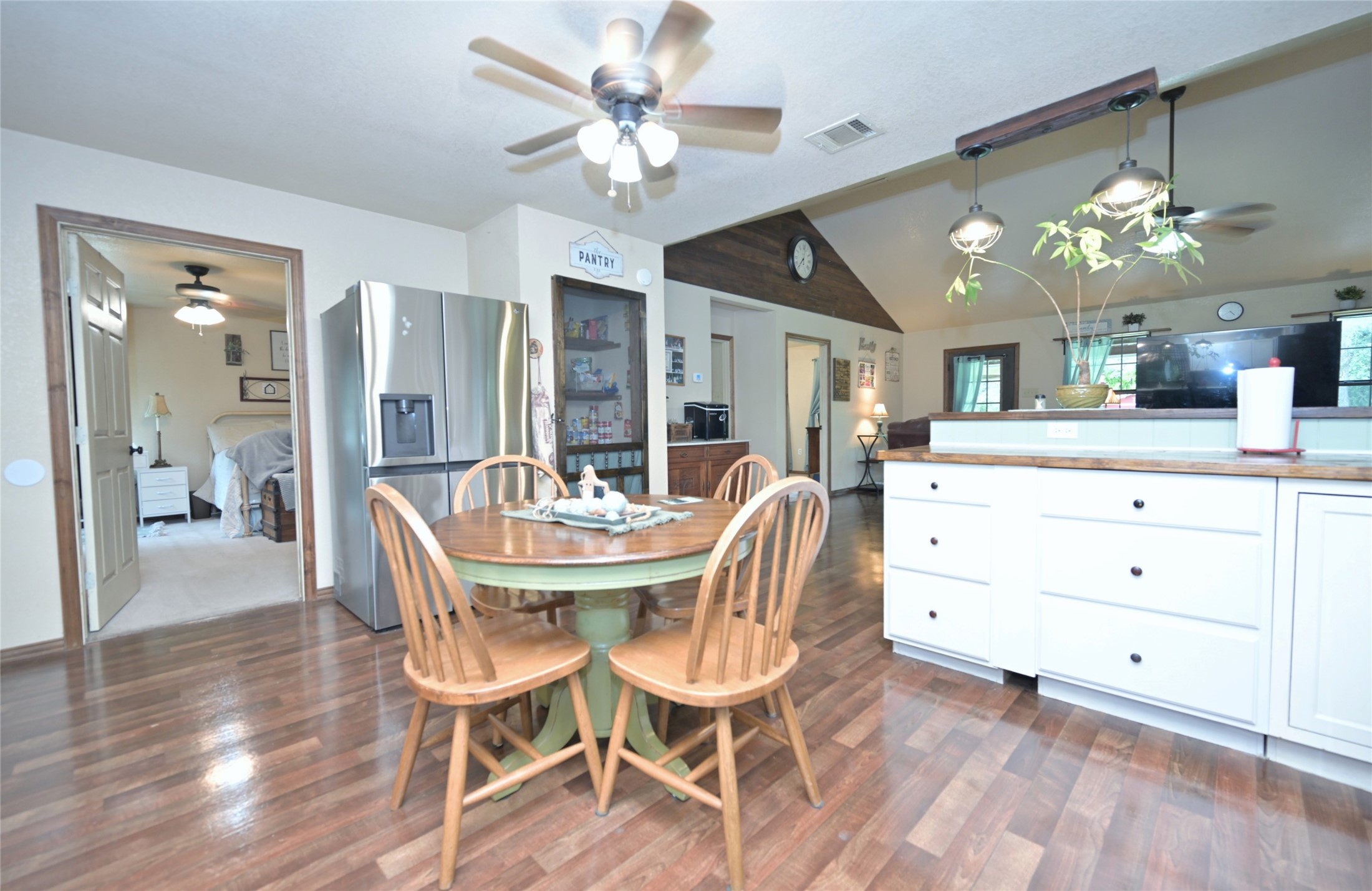 408 County Road 4856 Newark TX 76071