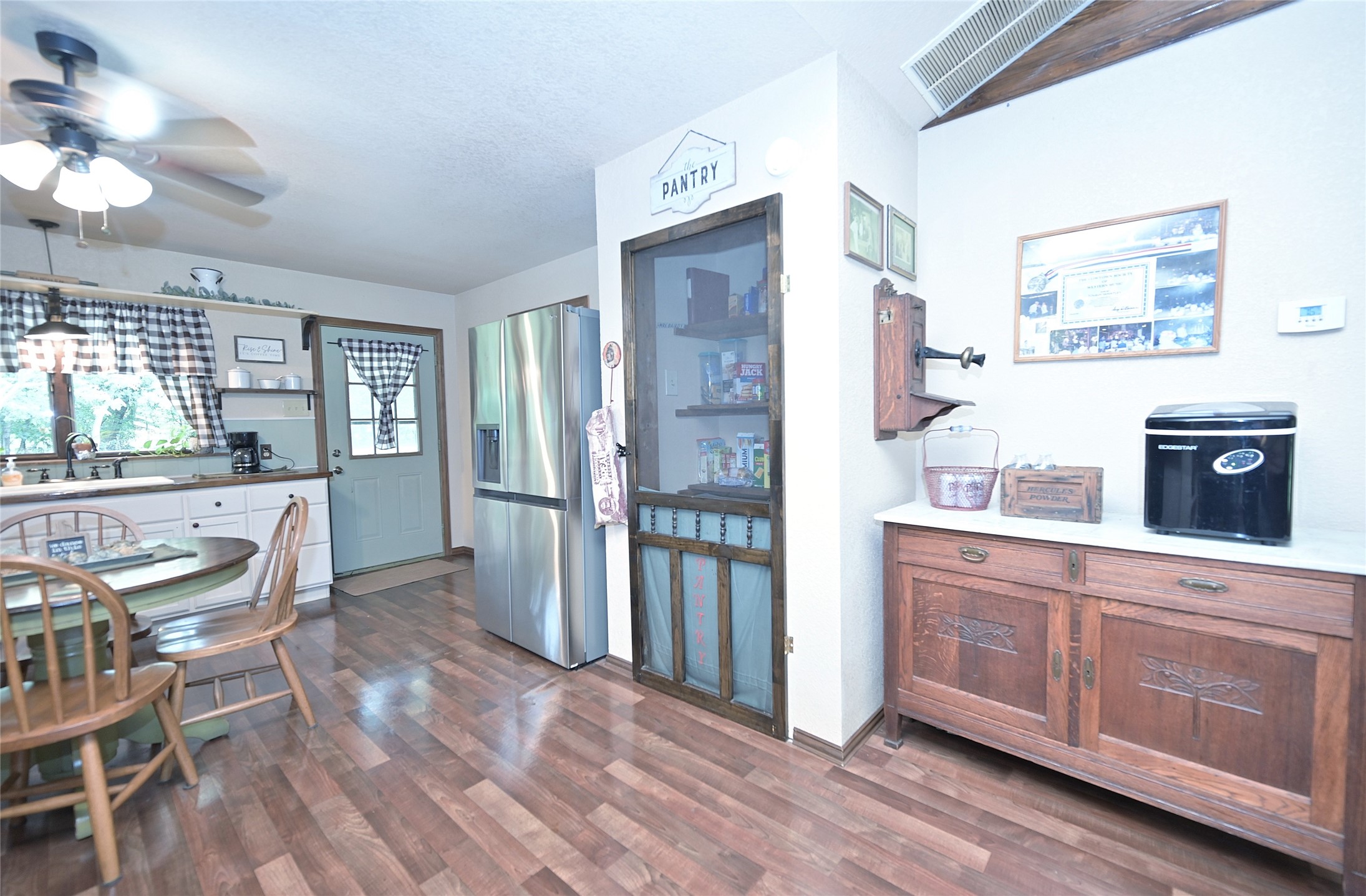 408 County Road 4856 Newark TX 76071