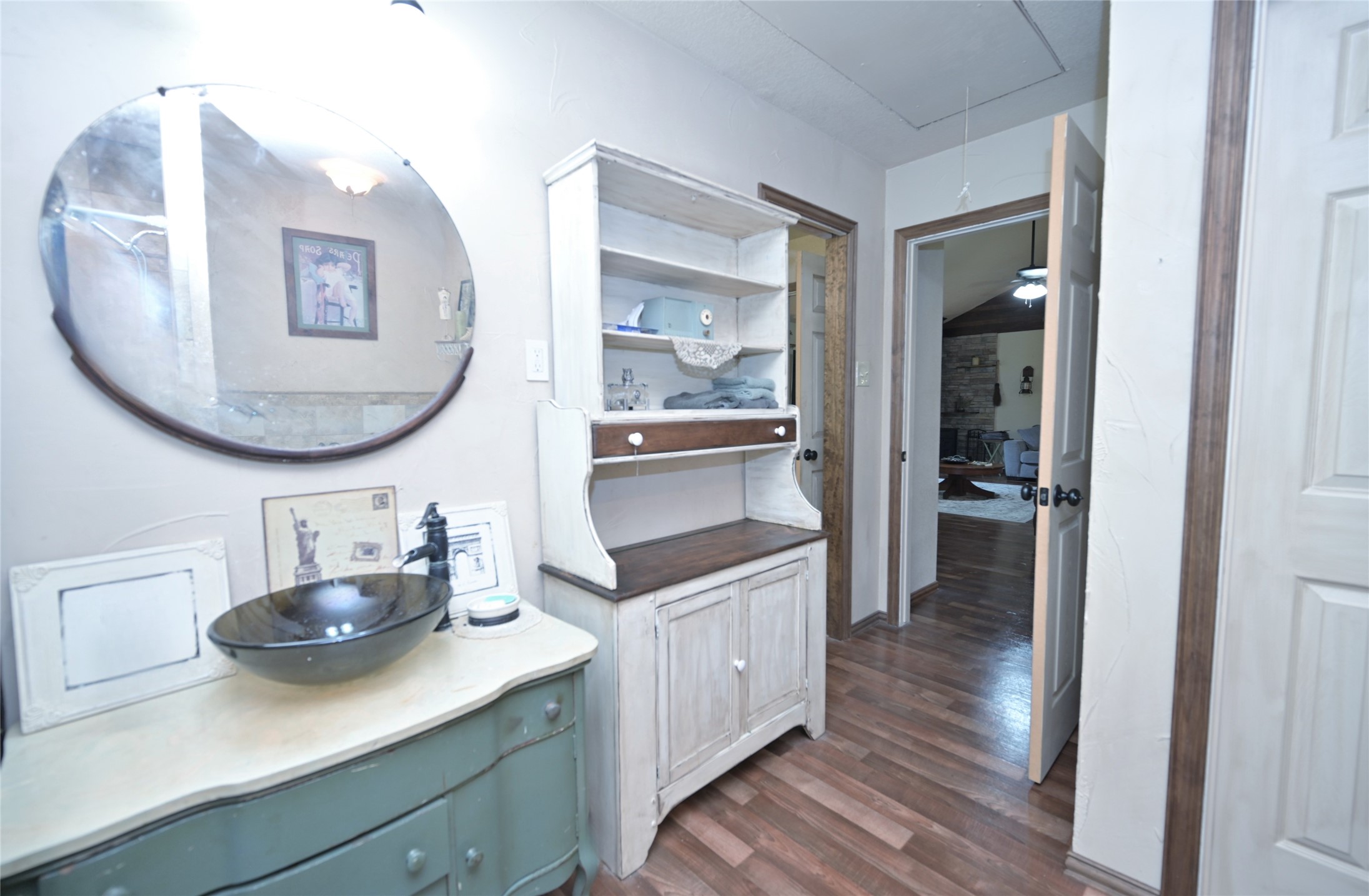 408 County Road 4856 Newark TX 76071