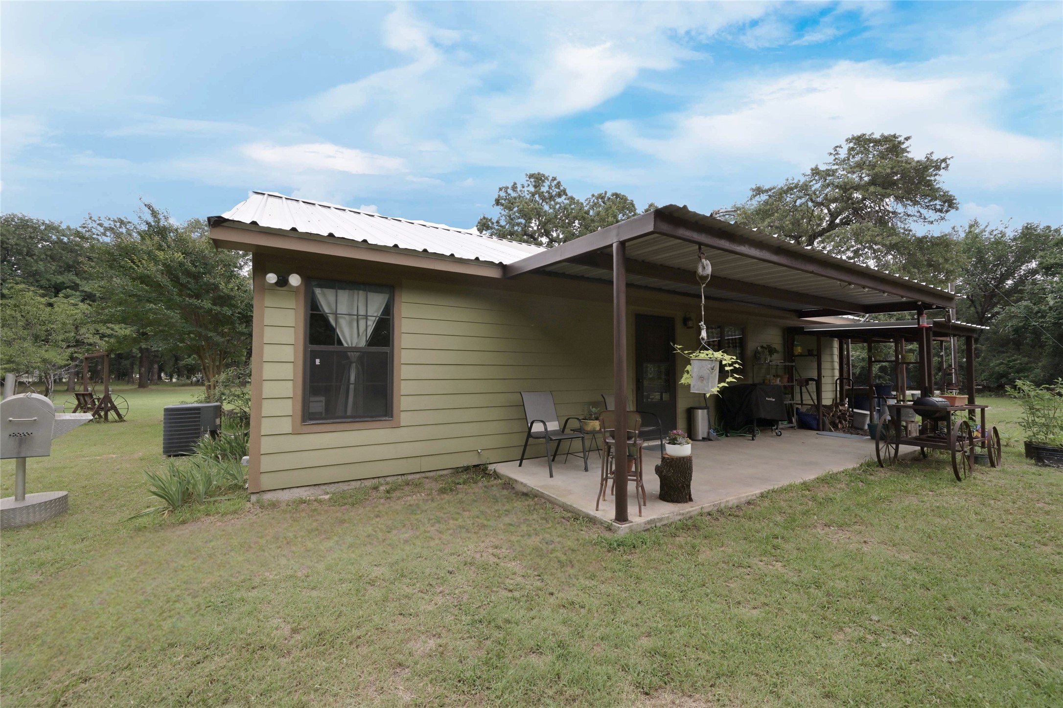 408 County Road 4856 Newark TX 76071