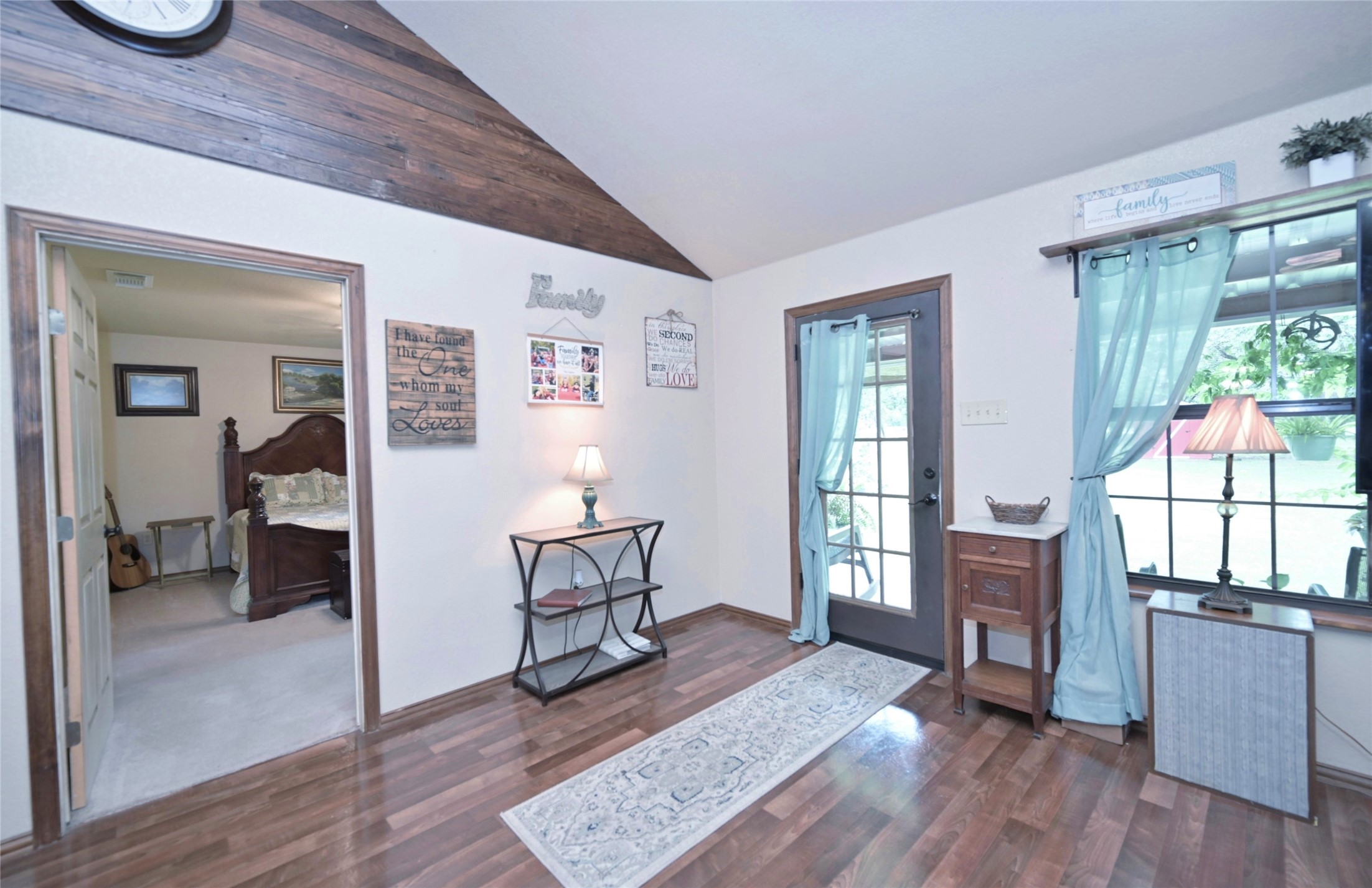 408 County Road 4856 Newark TX 76071