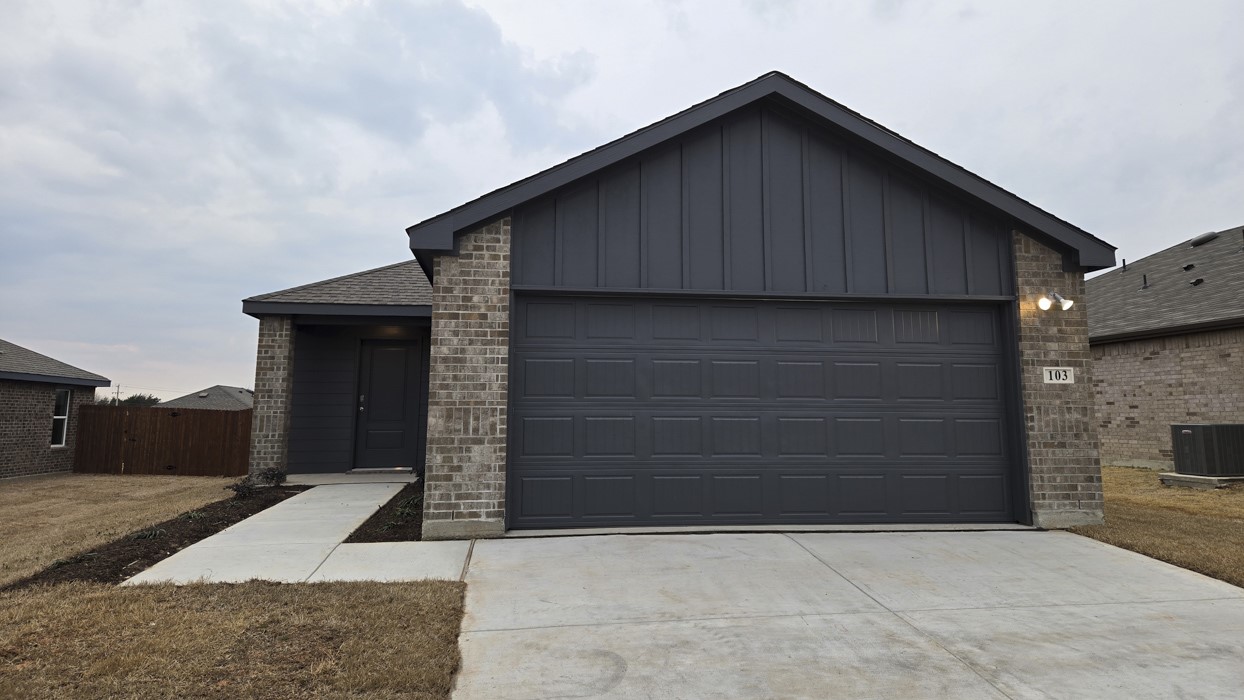 103 Choctaw Drive Leonard TX 75452