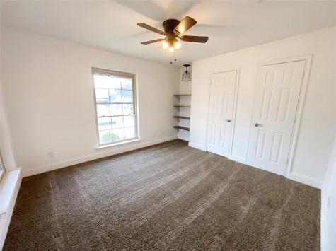 401 Kenshire Drive Benbrook TX 76126