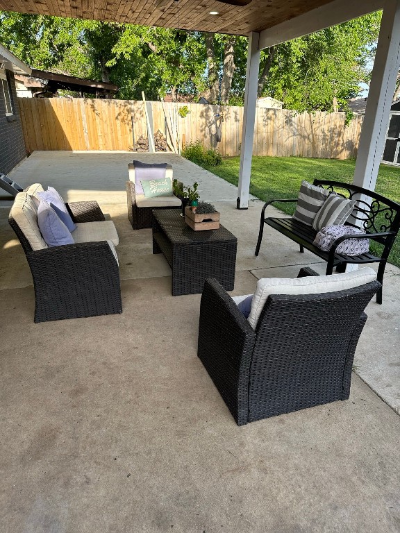 1013 Las Flores Court Grand Prairie TX 75052