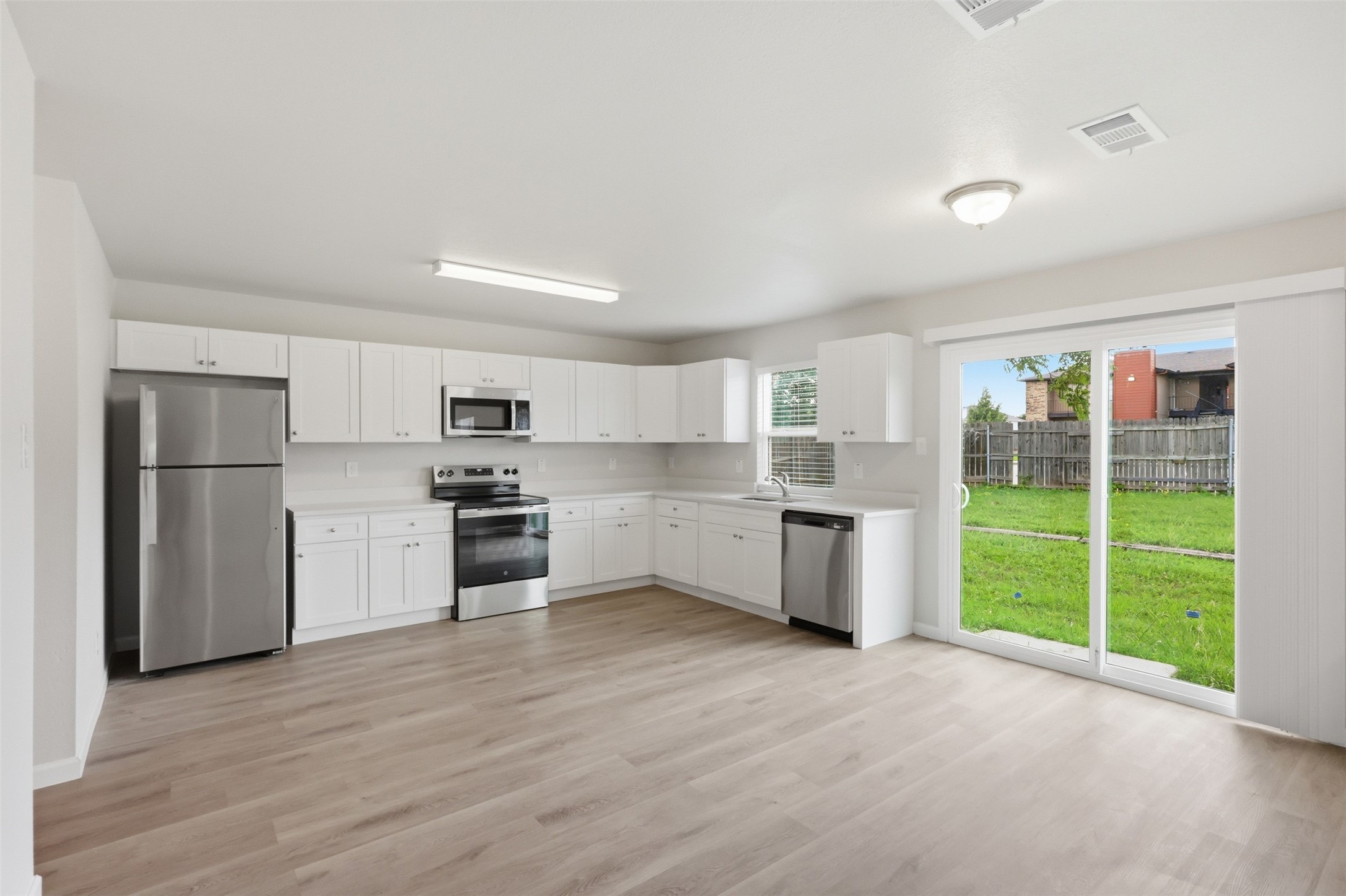 7301 Moon Ridge Court Fort Worth TX 76133