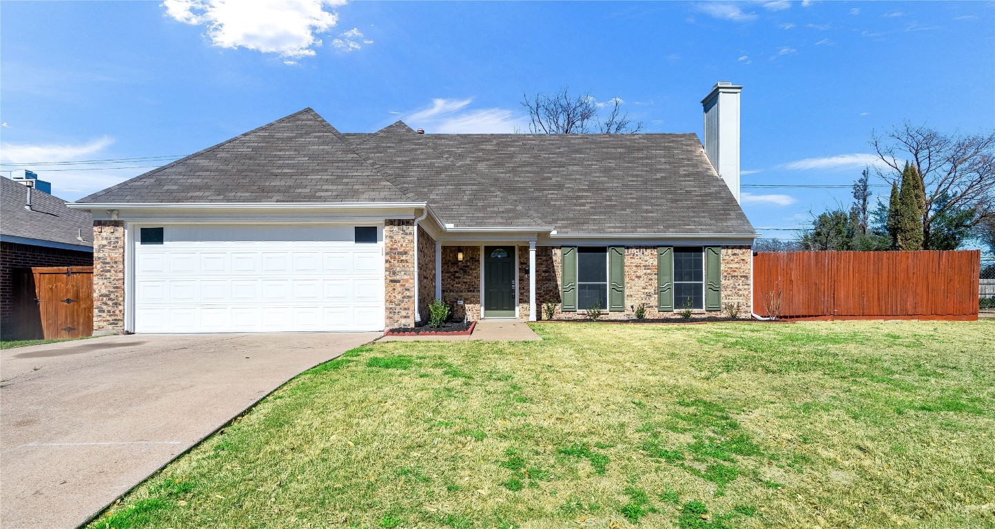 2700 Wentworth Drive Grand Prairie TX 75052