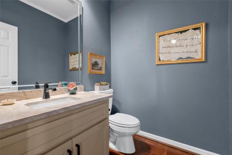 810 Forest Oaks Circle Woodway TX 76712