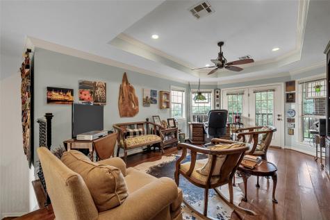 810 Forest Oaks Circle Woodway TX 76712