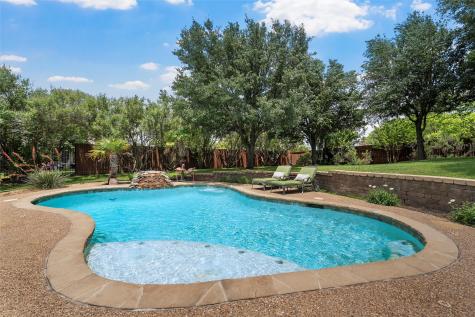 810 Forest Oaks Circle Woodway TX 76712