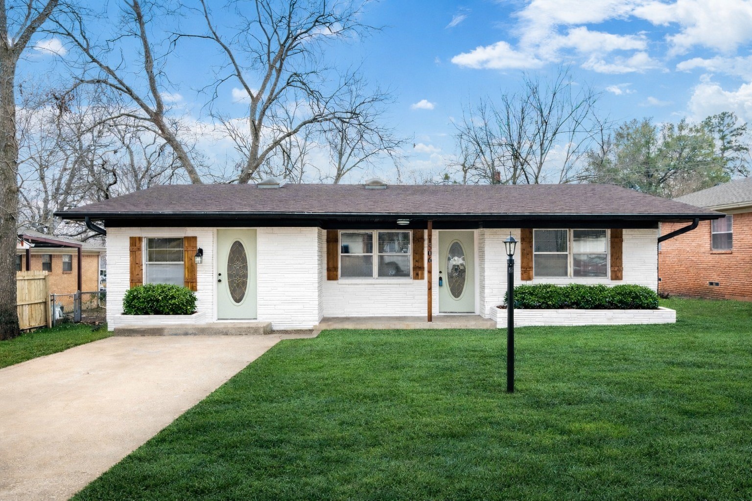 1506 W Main Street Denison TX 75020