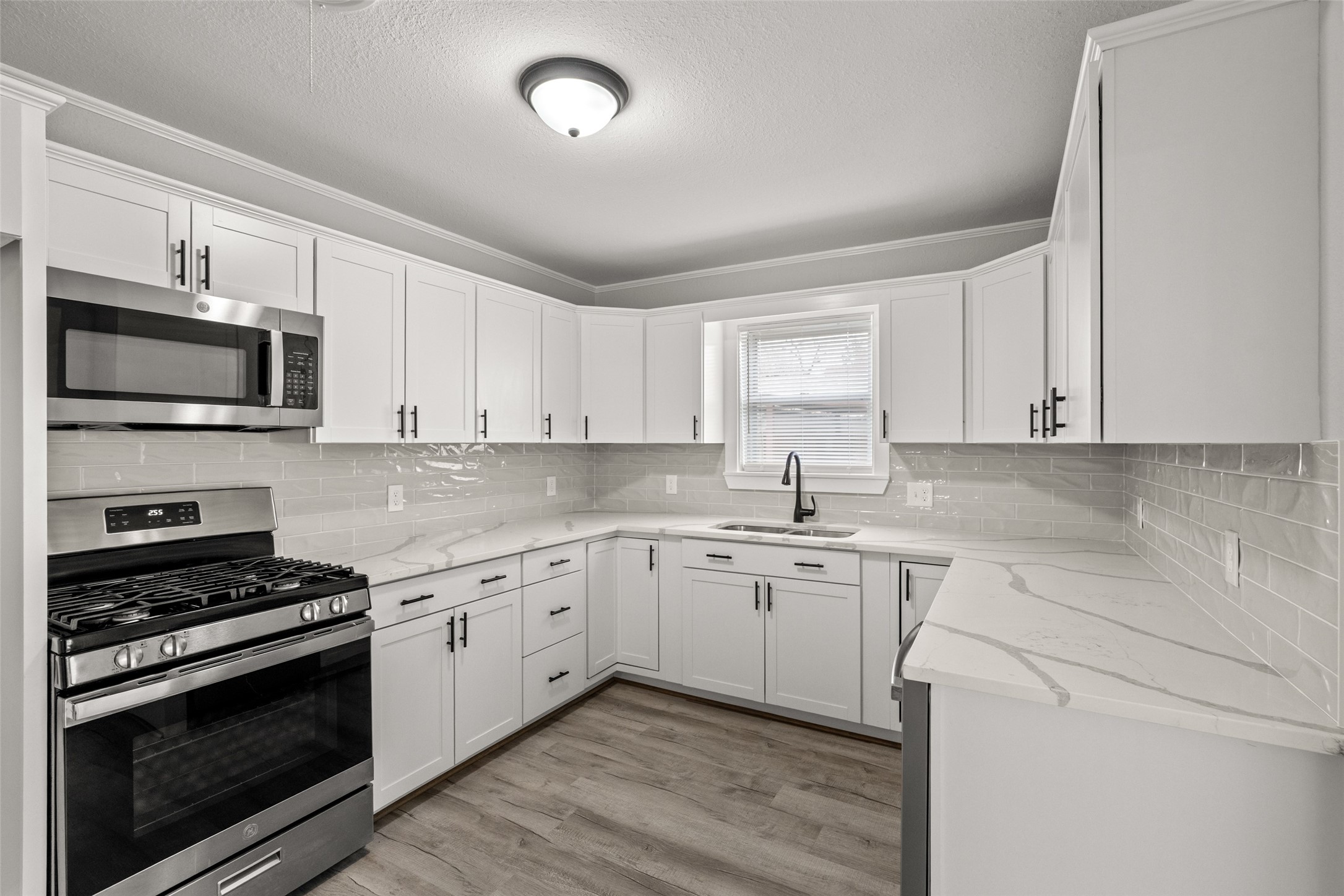 1506 W Main Street Denison TX 75020