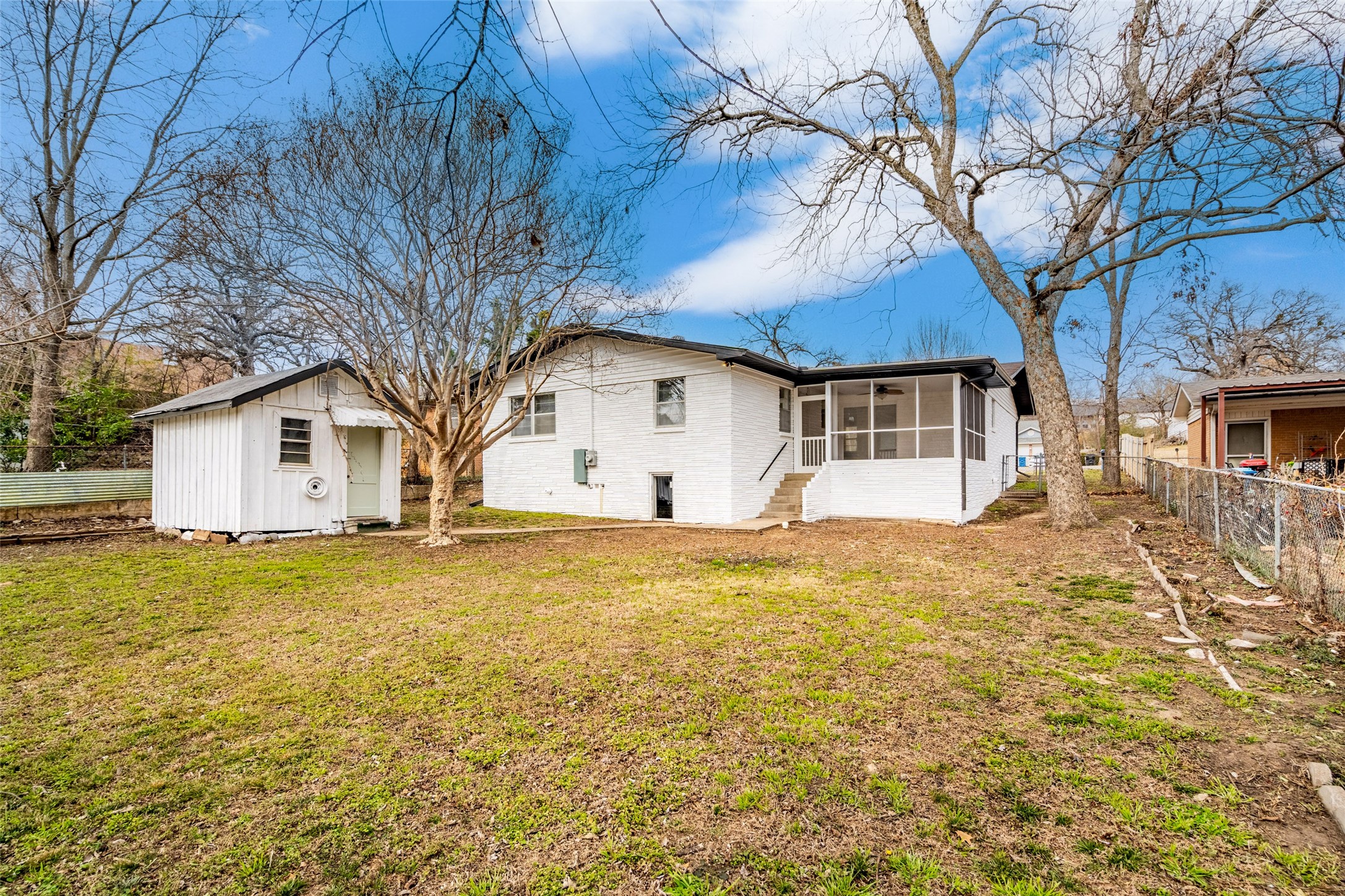 1506 W Main Street Denison TX 75020