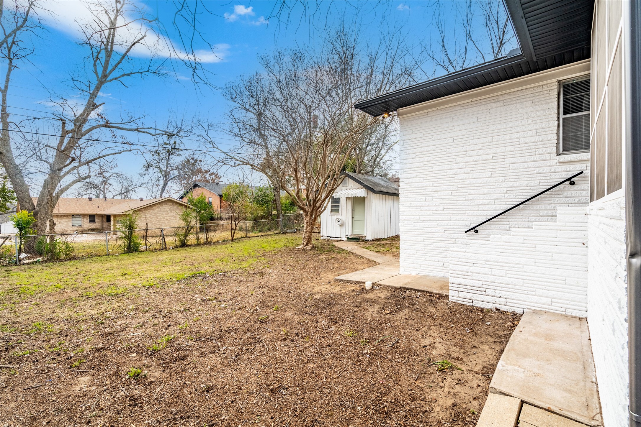 1506 W Main Street Denison TX 75020