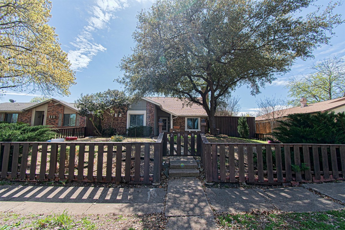2818 Holy Cross Lane Garland TX 75044