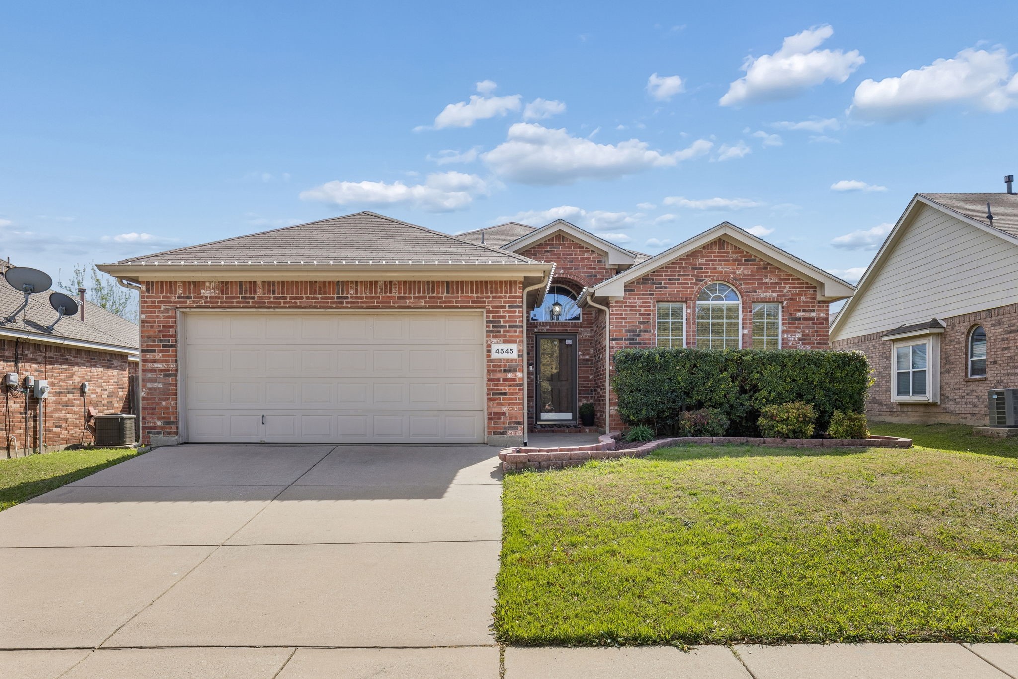 4545 Chaparral Creek Fort Worth TX 76123