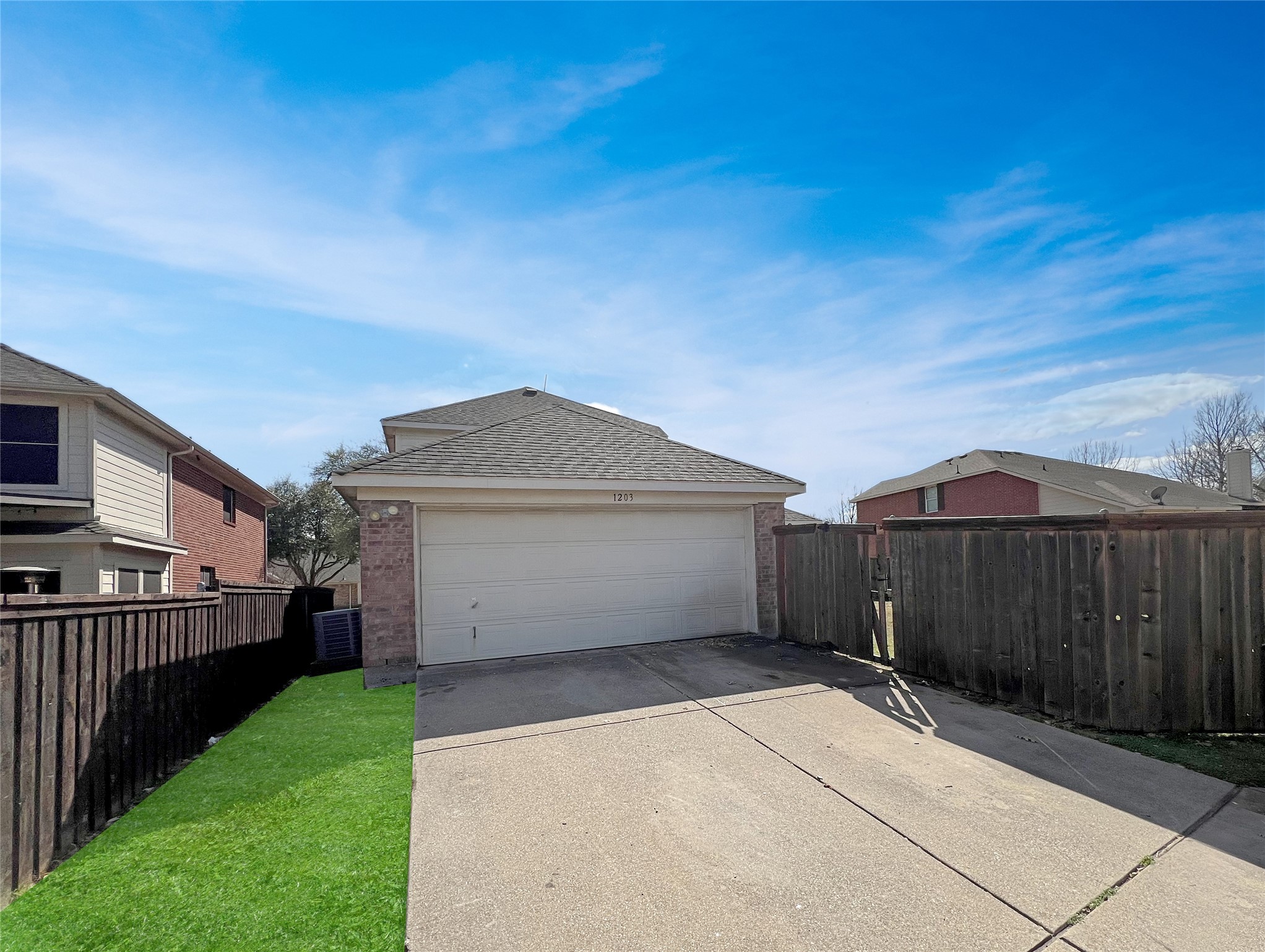 1203 Whitecreek Drive Glenn Heights TX 75154
