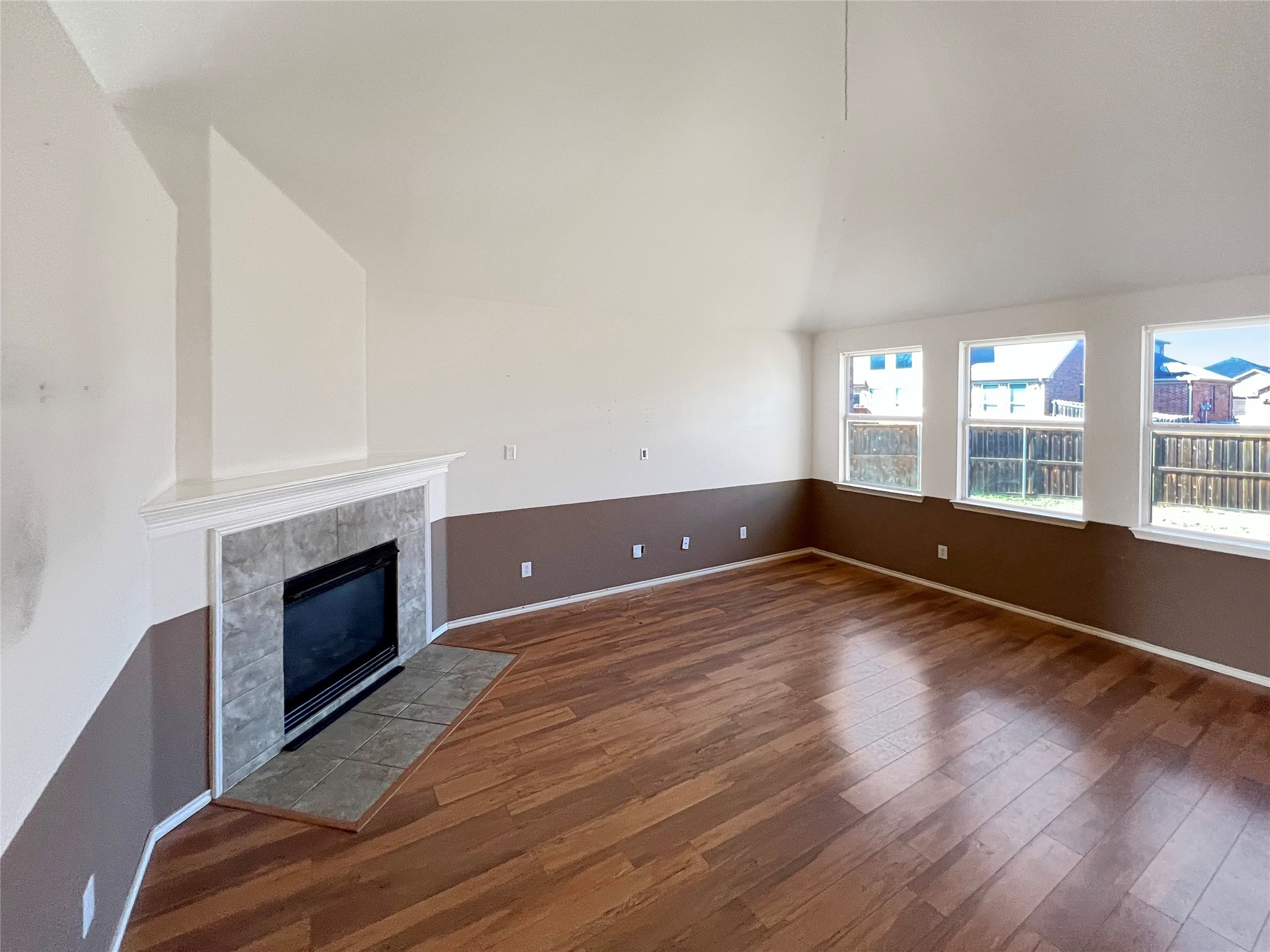 1203 Whitecreek Drive Glenn Heights TX 75154