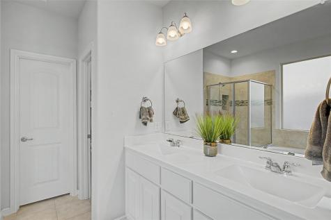 1033 Madelia Avenue Fort Worth TX 76177