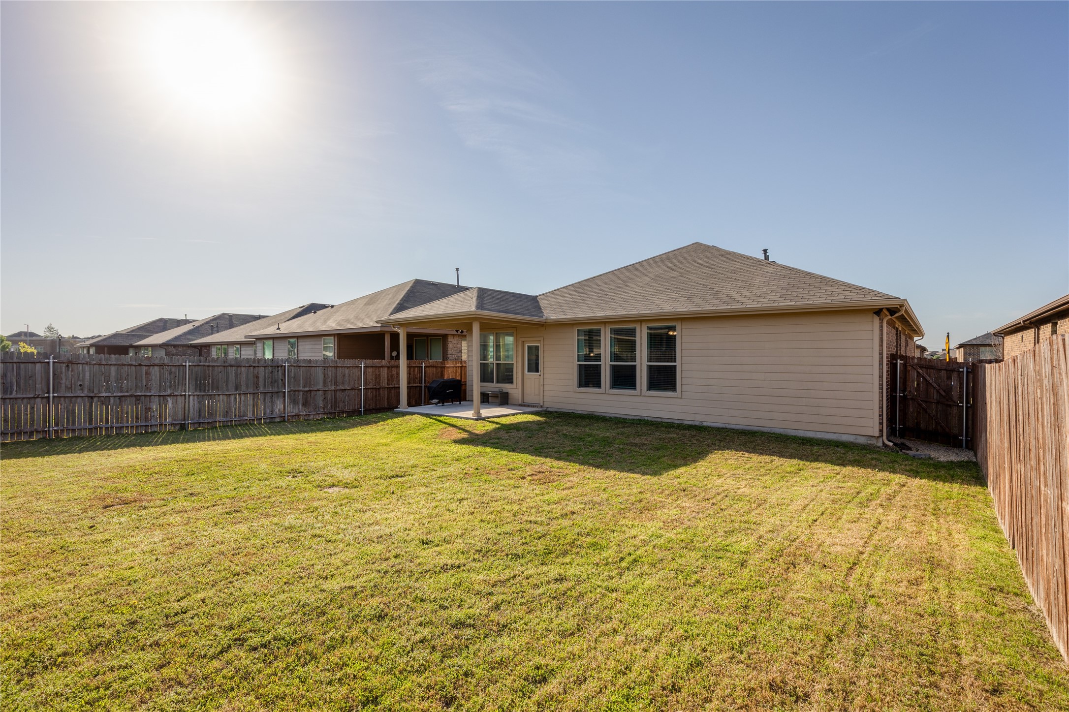 1033 Madelia Avenue Fort Worth TX 76177