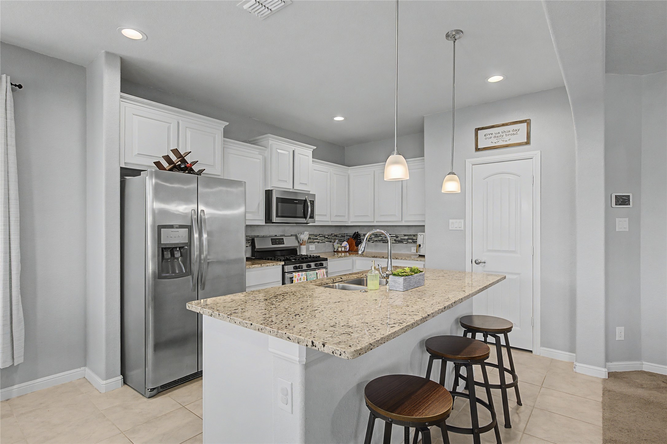 1033 Madelia Avenue Fort Worth TX 76177
