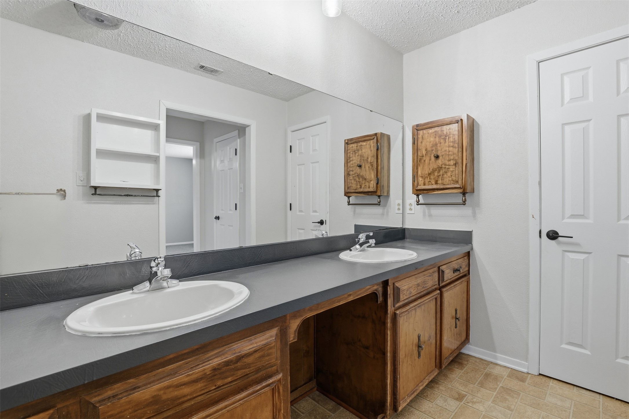 1323 Hemphill Drive Cleburne TX 76033