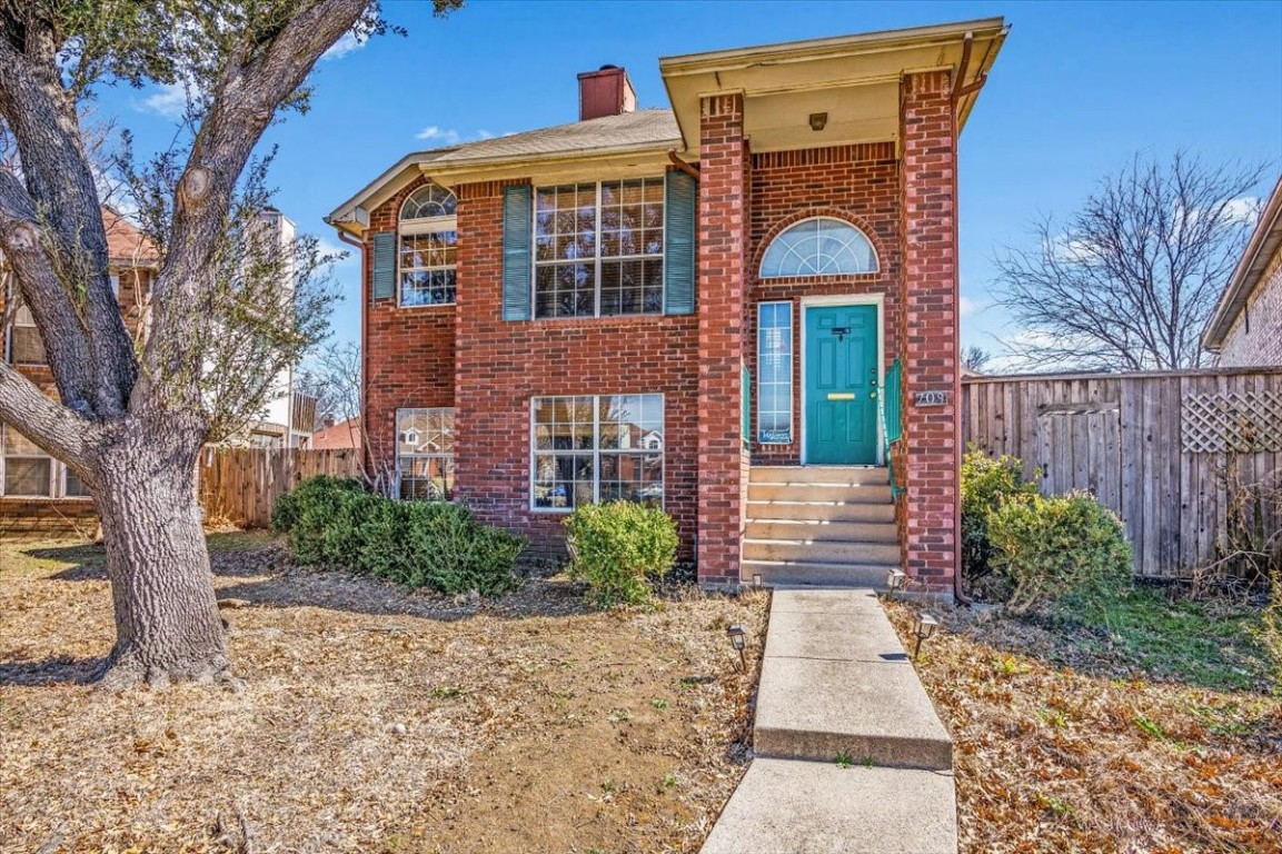 709 Sierra Court Grand Prairie TX 75052