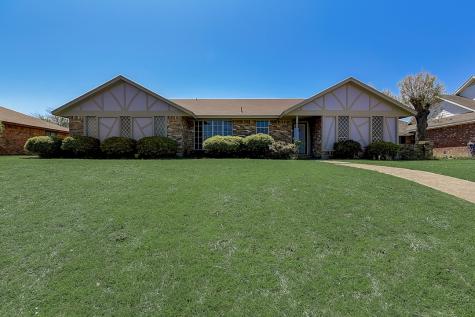 504 Davis Drive Desoto TX 75115