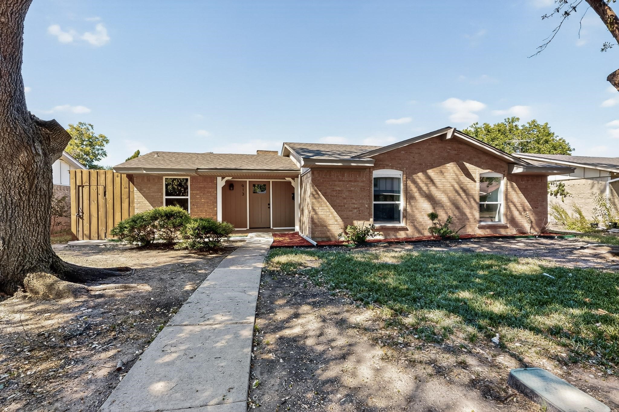 913 Arrowhead Drive Garland TX 75043
