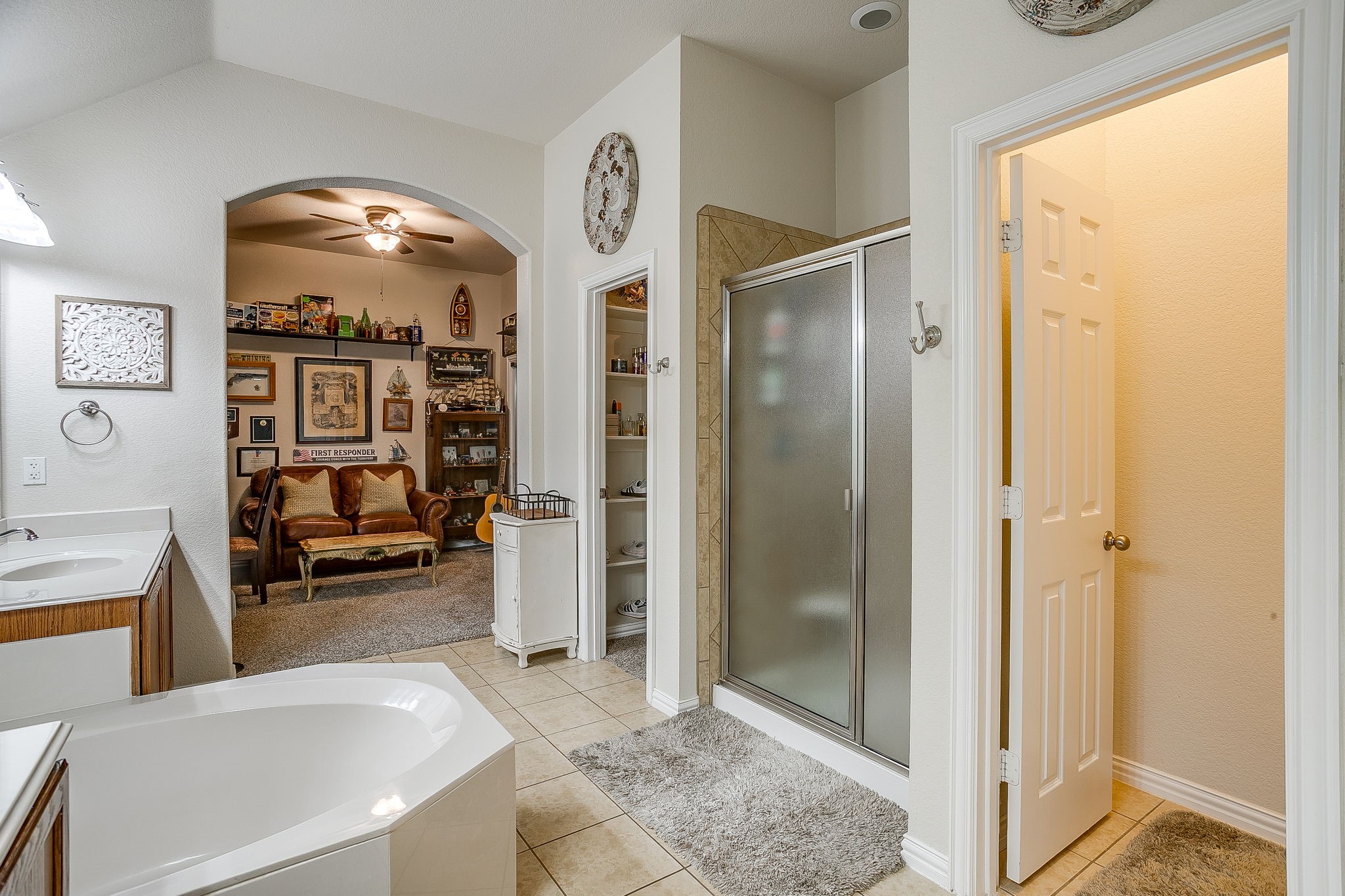 1316 Meadowlakes Azle TX 76020