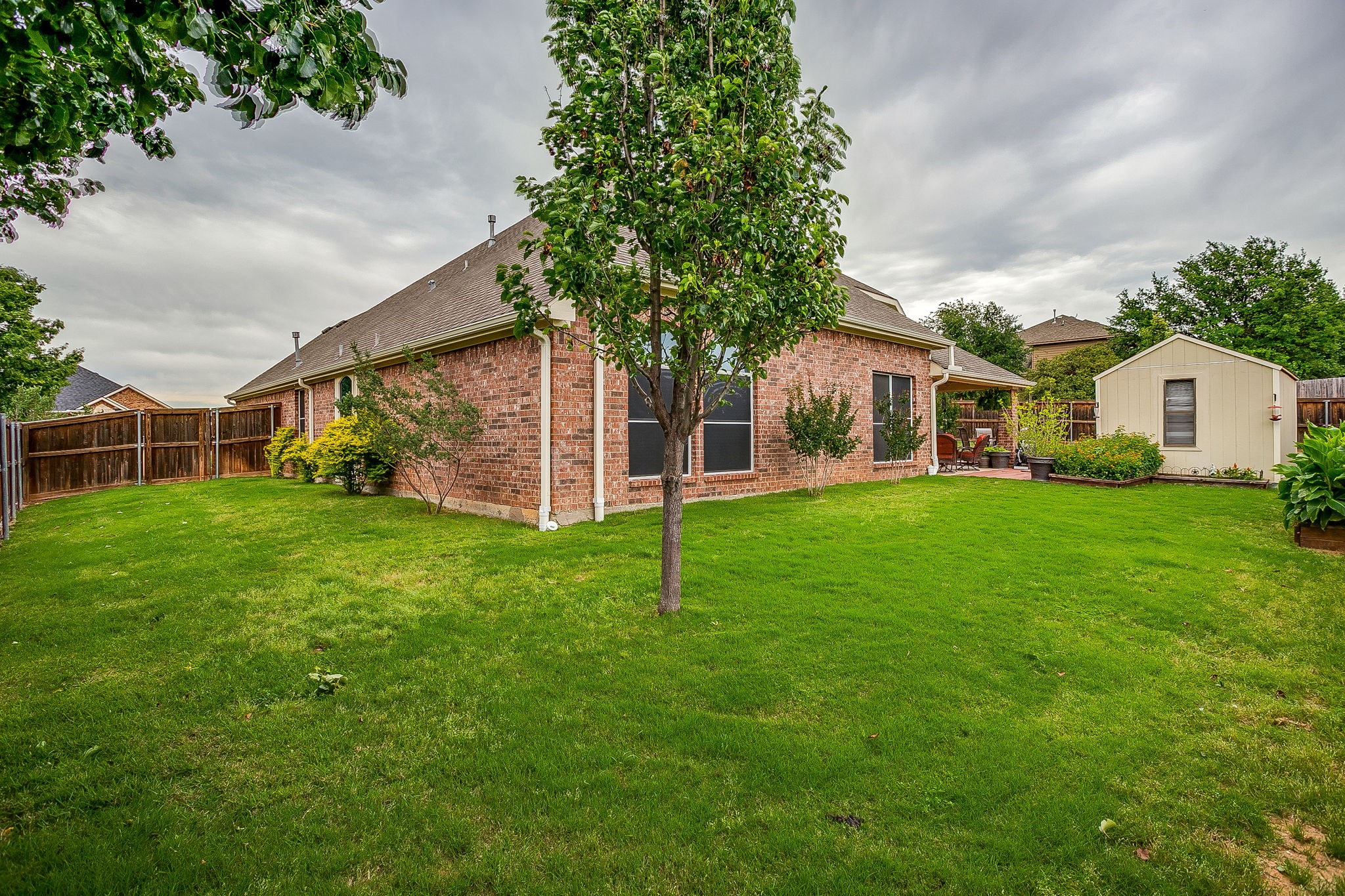 1316 Meadowlakes Azle TX 76020