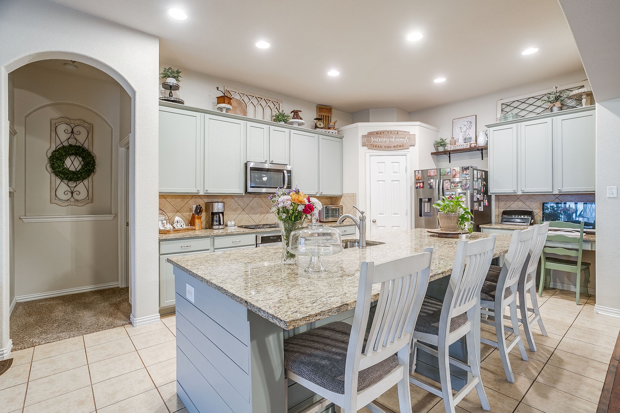 1316 Meadowlakes Azle TX 76020