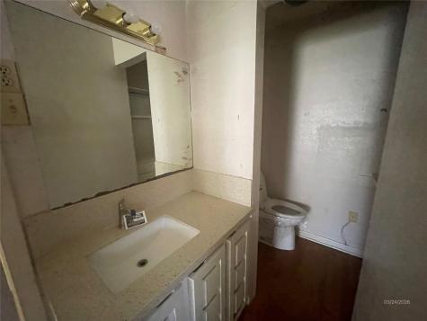 1100 Poe Street Azle TX 76020