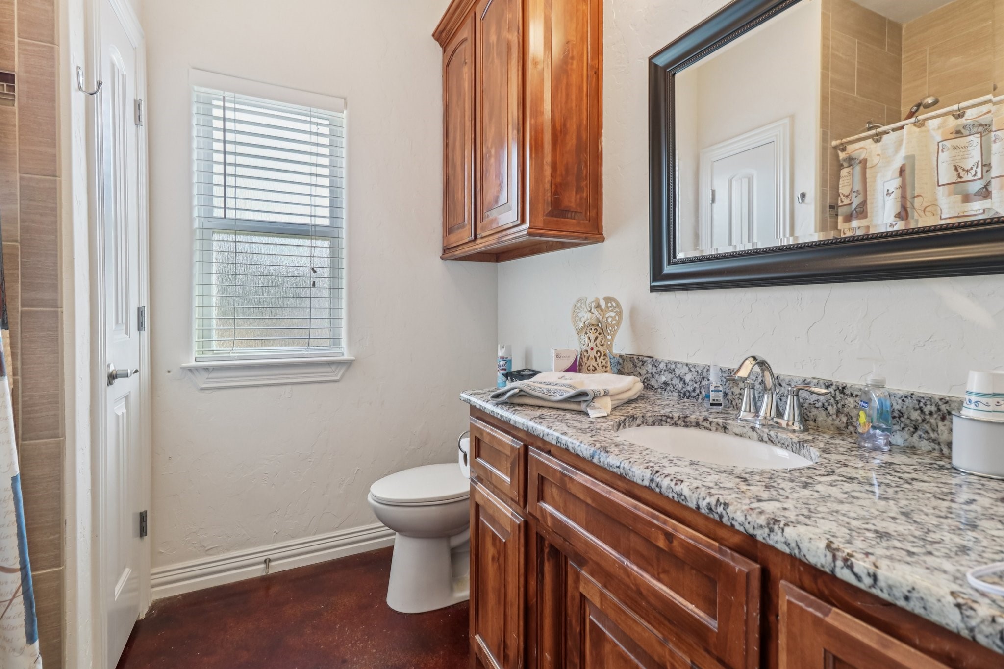 1203 Pala Dura Court Granbury TX 76048