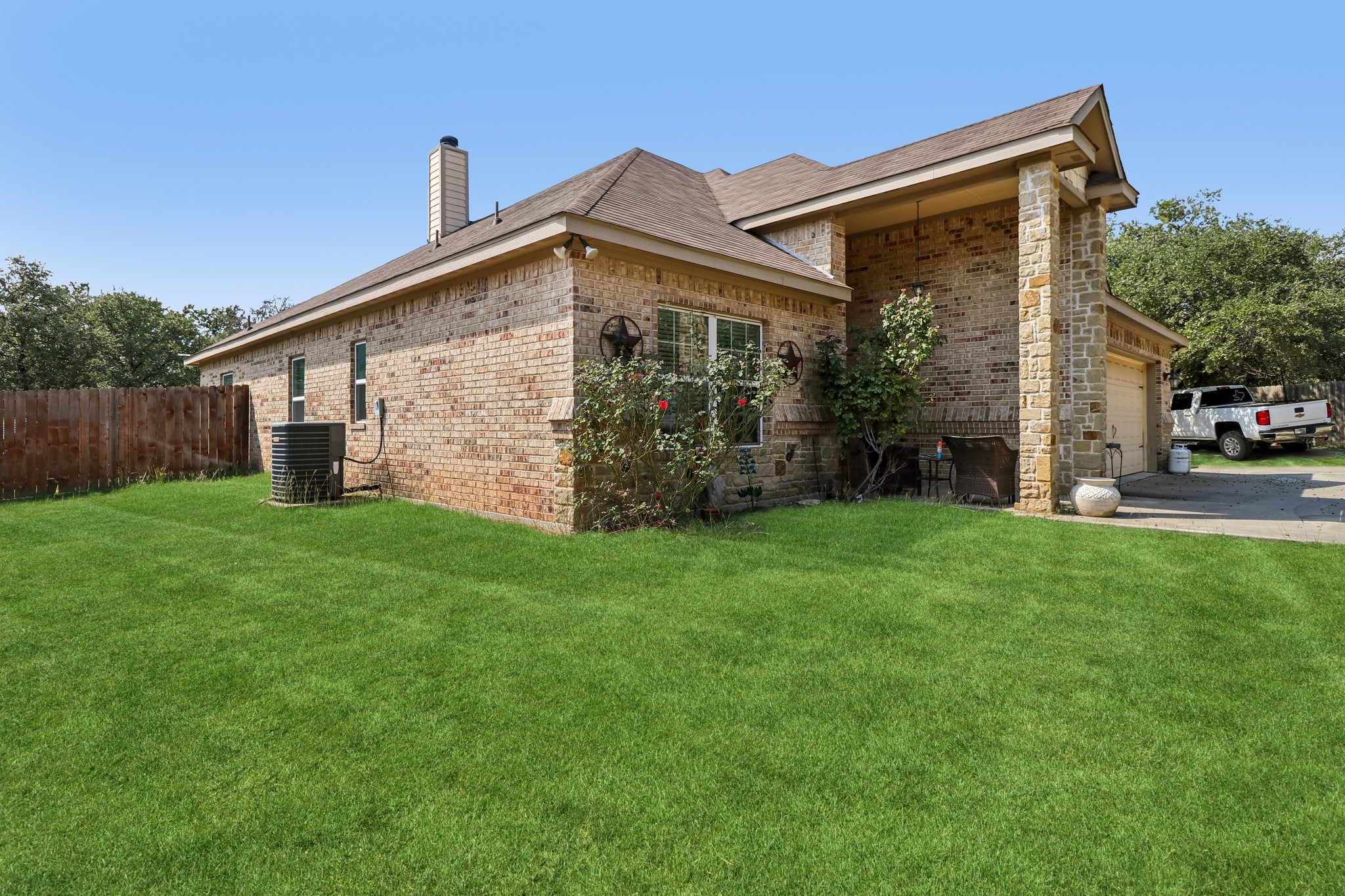 1203 Pala Dura Court Granbury TX 76048
