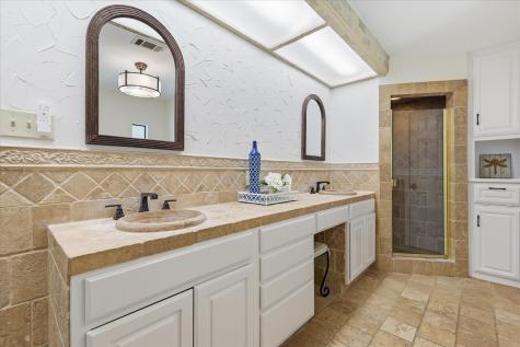 2850 Creekwood Drive Grapevine TX 76051