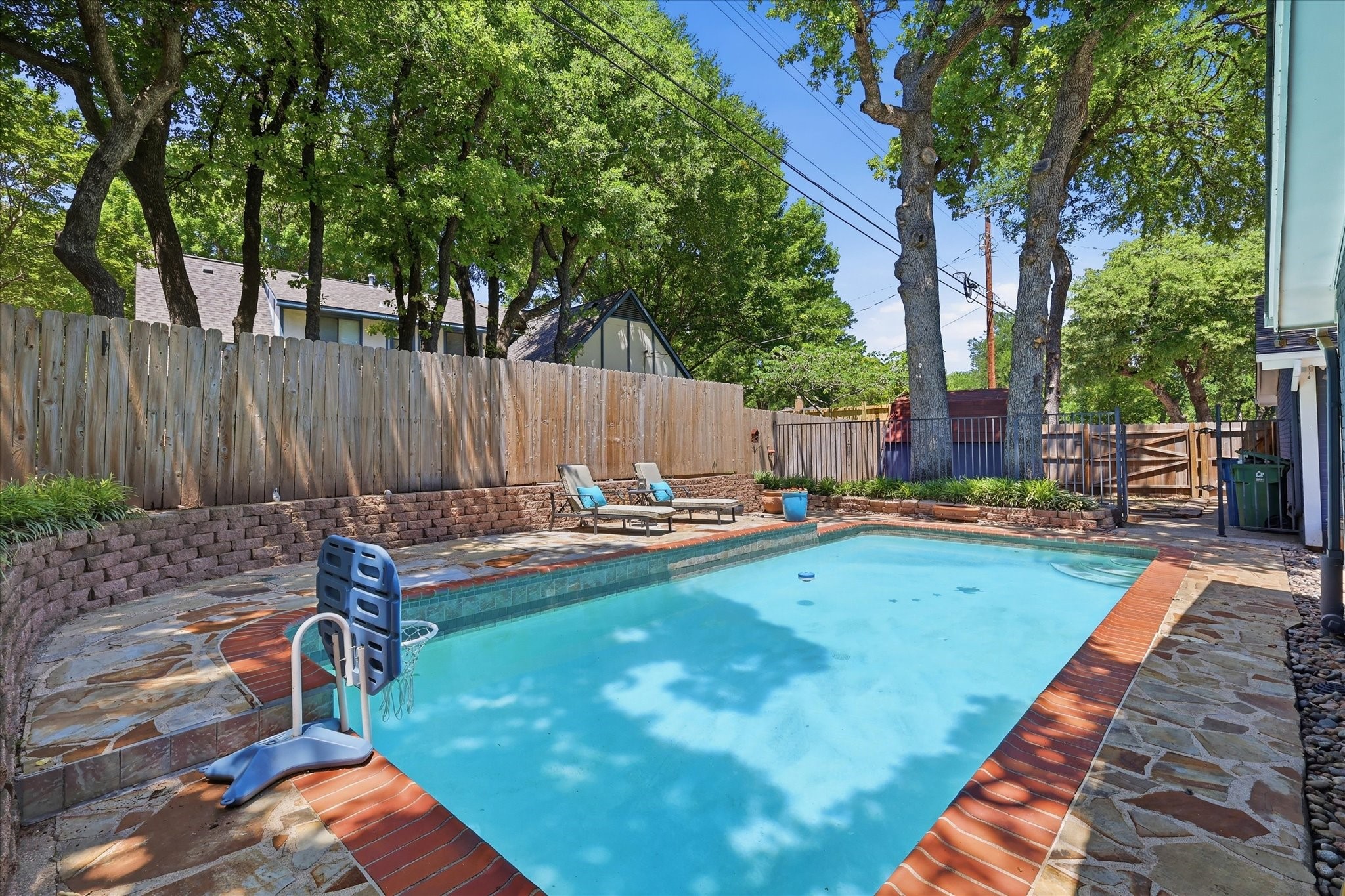 2850 Creekwood Drive Grapevine TX 76051