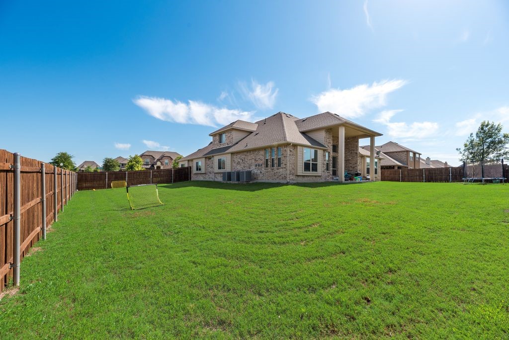 549 Truman Street Waxahachie TX 75165