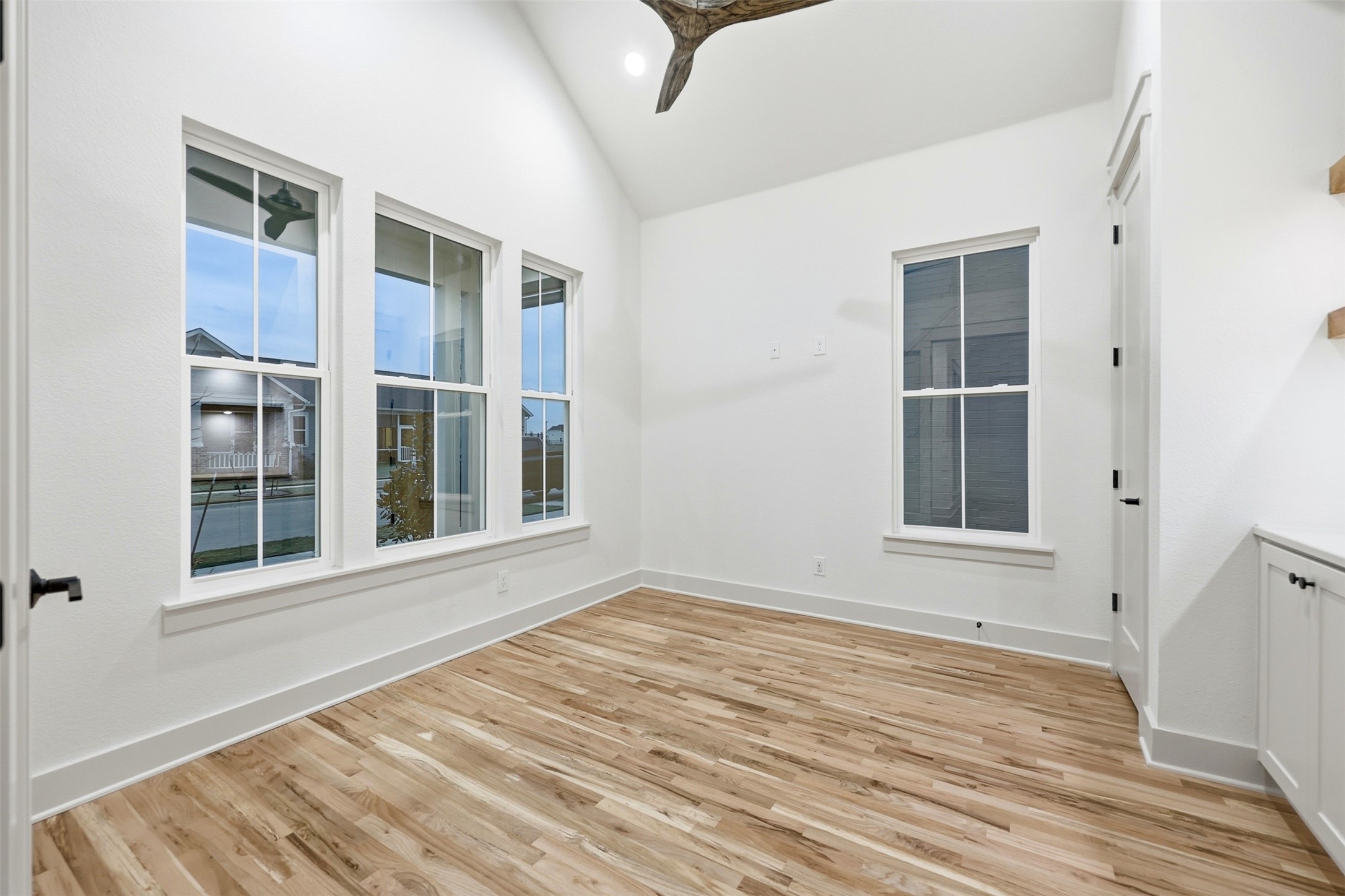 321 Garrett Way Midlothian TX 76065